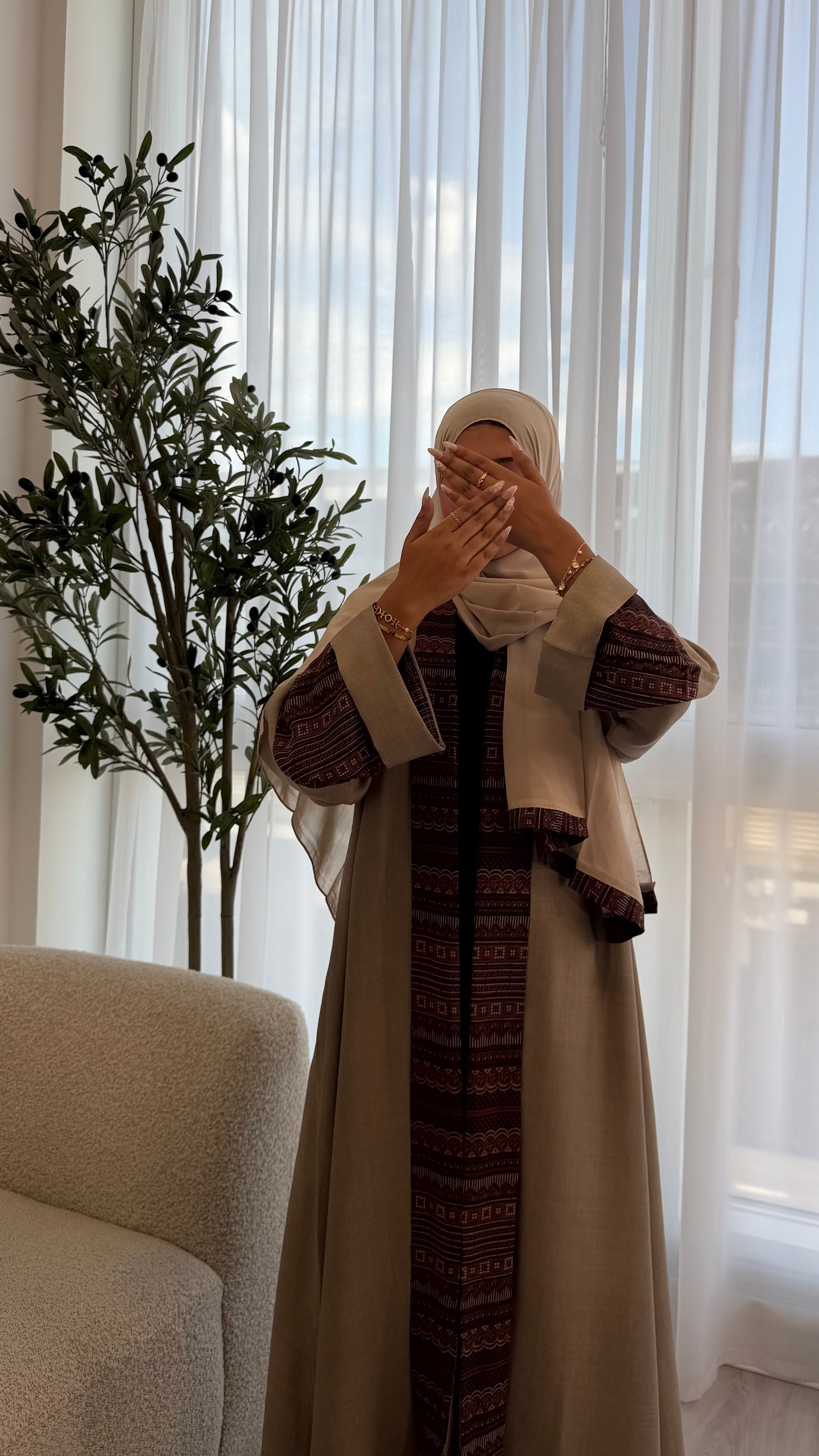 Husna Abaya Set – Beige